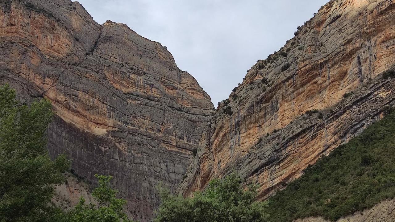 アヘル Casa Sisco. Grans Vistes Al Montsec I Panta De Camarasaヴィラ エクステリア 写真
